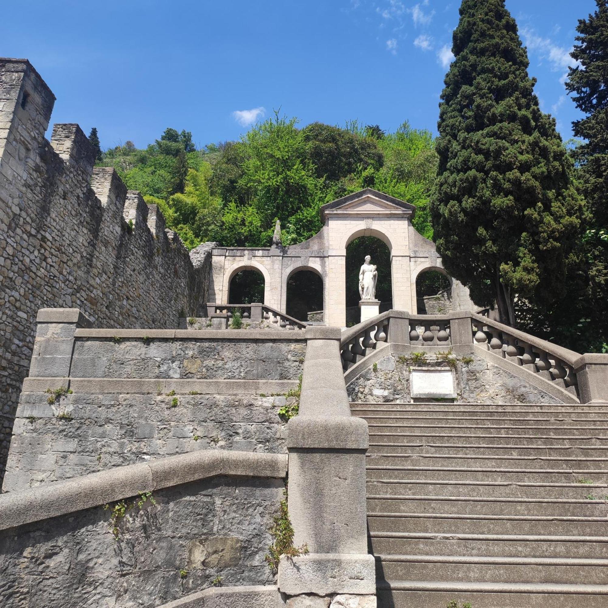 Torre Ca Emo, La Mansarda Di Serravalle Vittorio Veneto Kültér fotó
